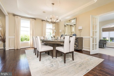 Set within the prestigious gated golf course community of - photo 38