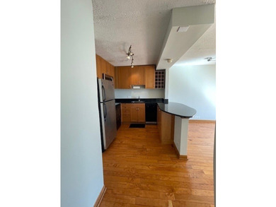 Sun- Filled, South Facing 2 Bedroom with views of the City and - photo 5