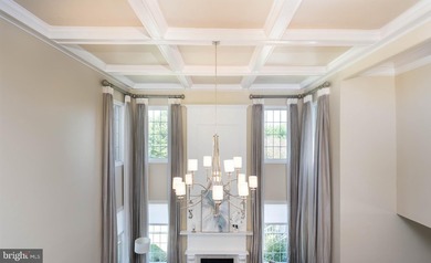 Set within the prestigious gated golf course community of - photo 47