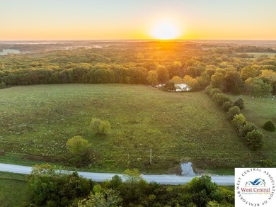 (private lake, pond, creek) Acreage For Sale in Warrensburg Missouri