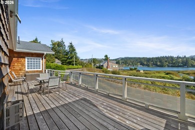 Gorgeous Devil's Lake views anchor this thoughtfully designed - photo 3