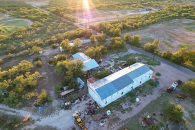 7.32 Acres of Commercial Opportunity with High Visibility. Rare - photo 1