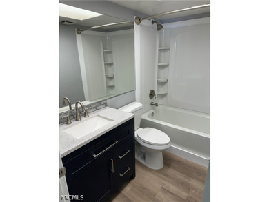 Excellent investment opportunity! This income-producing duplex - photo 11