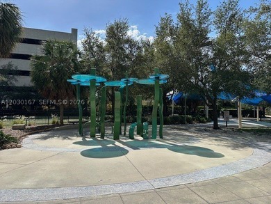 Urban living at its finest! Sophisticated Channelside condo - photo 22
