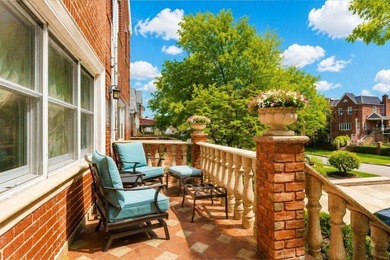 WELCOME HOME! Nestled on the border of Madison and Marine Park - - photo 3