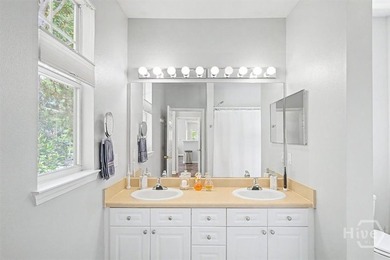 Rare Carriage House unit in the gated, maintenance-free - photo 31