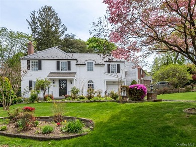 Per Seller's Request - Cash Buyers Only. Welcome to Manhasset! - photo 1