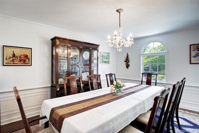 Per Seller's Request - Cash Buyers Only. Welcome to Manhasset! - photo 7