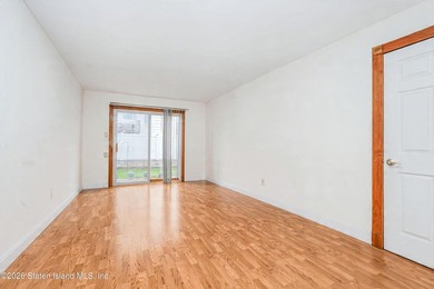 Welcome Home to 137 Laredo Ave. Located in the heart of Arden - photo 5