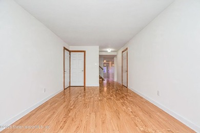 Welcome Home to 137 Laredo Ave. Located in the heart of Arden - photo 7