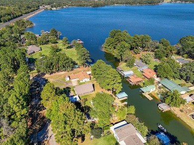 Welcome to 21966 Big Oak Drive in beautiful Flint, Texas, where - photo 6