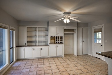 Welcome to 21966 Big Oak Drive in beautiful Flint, Texas, where - photo 8