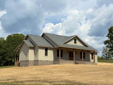Lake Home For Sale in Jamestown, Kentucky