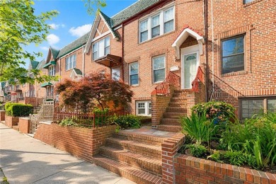 Beautiful one family 3 bedrooms home in the heart of Marine - photo 3