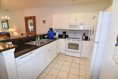 Property Features o 3BR / 2BA top-floor condo in gated Ocean