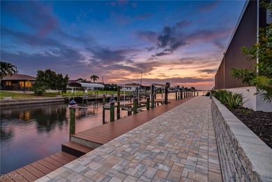 Caloosahatchee River Home For Sale in Cape Coral Florida