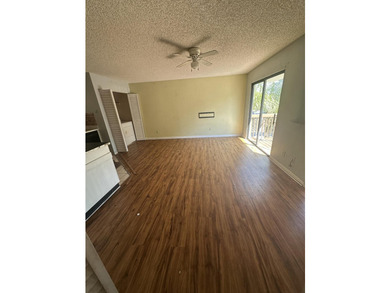 Investor Special or Perfect First-Time Home! Don't miss this - photo 11