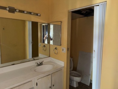 Investor Special or Perfect First-Time Home! Don't miss this - photo 15