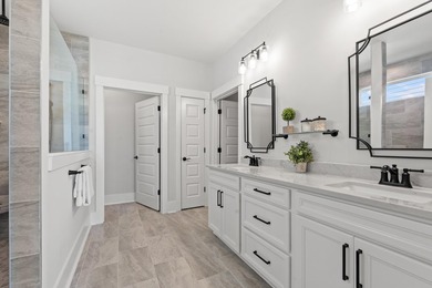 This stunning Dunwoody home is loaded with designer upgrades and - photo 18