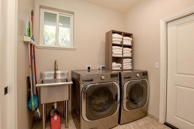 Nestled in the sought-after community of Maui Meadows, this - photo 31