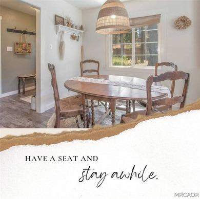Welcome home to this beautifully remodeled 2-bedroom, 1-bath - photo 8