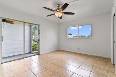 Welcome to this charming 1-bedroom, 1.5-bathroom corner-unit - photo 11