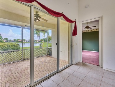 AMAZING OPPORTUNITY TO OWN A 3/2/2 WATERFRONT HOME IN EXCLUSIVE - photo 22