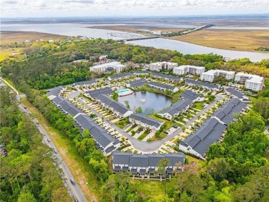 Unparalleled location and coastal charm await! Ideally situated - photo 25