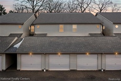 Eagle Lake - Oakland County Condo For Sale in Waterford Michigan