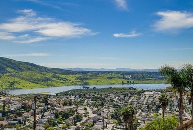 Sweetwater Reservoir Home Active Under Contract in Spring Valley California