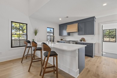 A timeless renovation in the North Central neighborhood of the - photo 6
