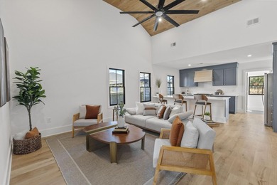 A timeless renovation in the North Central neighborhood of the - photo 9