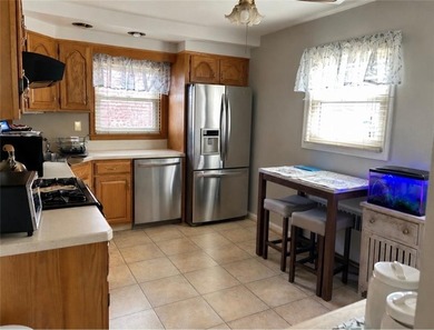 Opportunity meets location at 18 Cypress Avenue, a property - photo 7