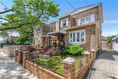 Welcome to this charming 3-bedroom, 1.5 bathroom home located in - photo 3