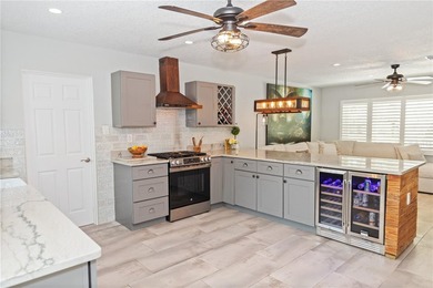 Welcome to Casa Del Sol! This beautifully updated 2-bedroom - photo 8