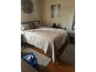 Welcome to this charming 3-bedroom, 1.5 bathroom home located in - photo 10