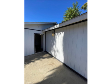 Lake Elsinore Home Sale Pending in Lake Elsinore California