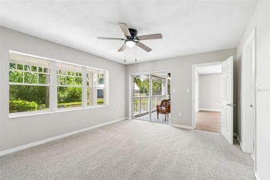 Welcome to the one-of-a-kind Dolly Bay condo. This unique - photo 13