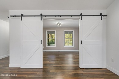 Modern Country Charm with Space, Privacy, and Resort-Style - photo 16