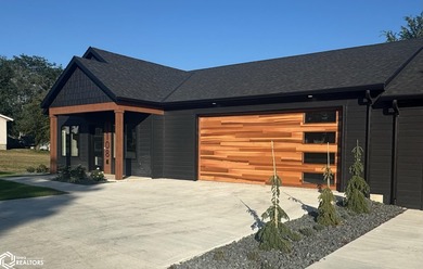 NEW CONSTRUCTION!! Experience modern living in this brand-new