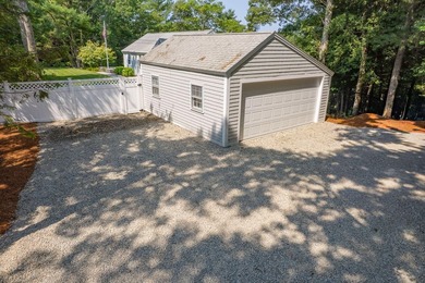 New spacious front yard and entrance redesigned !!! Fall in love - photo 4