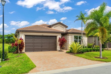 Live the resort lifestyle in **Valencia Grove at Riverland** - photo 4
