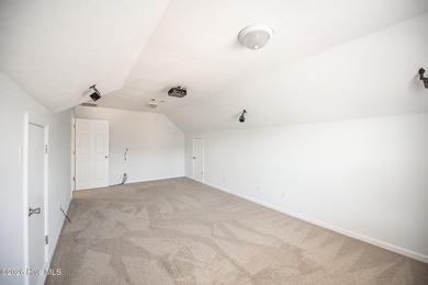 Spacious 5-Bedroom Brick Home in an Established Neighborhood! - photo 45
