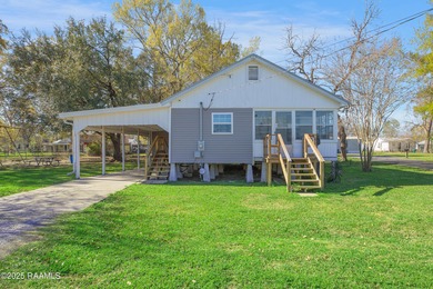 Vermilion River - Vermilion Parrish Home For Sale in Abbeville Louisiana
