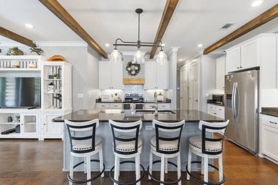 This stunning 2015 built, FURNISHED Bayfront home, with 2164 Sq - photo 11