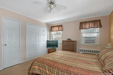 This well-maintained brick home offers a spacious and functional - photo 12