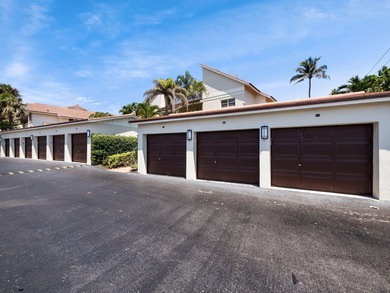 OCEAN View!! Gorgeous, completely renovated 2 Bed/2 Bath/Garage - photo 15