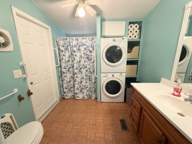 Step into comfort and convenience with this charming 1992 Cavco