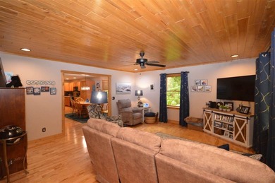 Welcome home to the tranquility of Earl Street! Set on a one - photo 17
