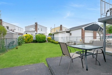 This well-maintained brick home offers a spacious and functional - photo 19